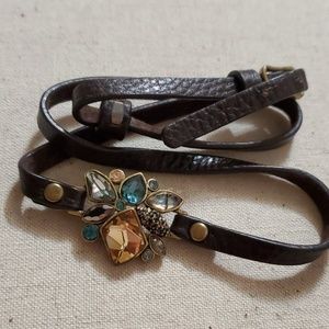 Pendant leather bracelet blue